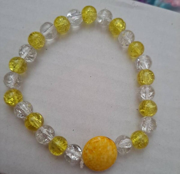 Yellow round charm braclet