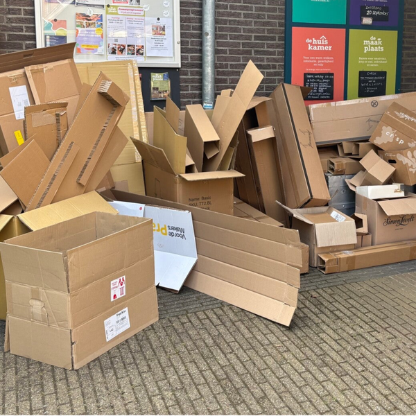 Knutselen met groot karton – spellen maken - 10 augustus