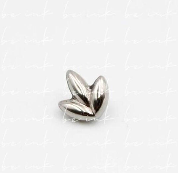 TN138 – Titanium Clover Top