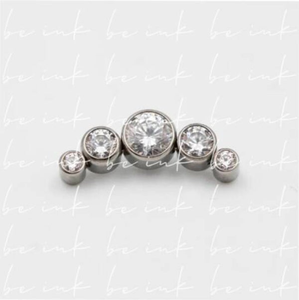 TN256 – Titanium 5-CZ Cluster Top