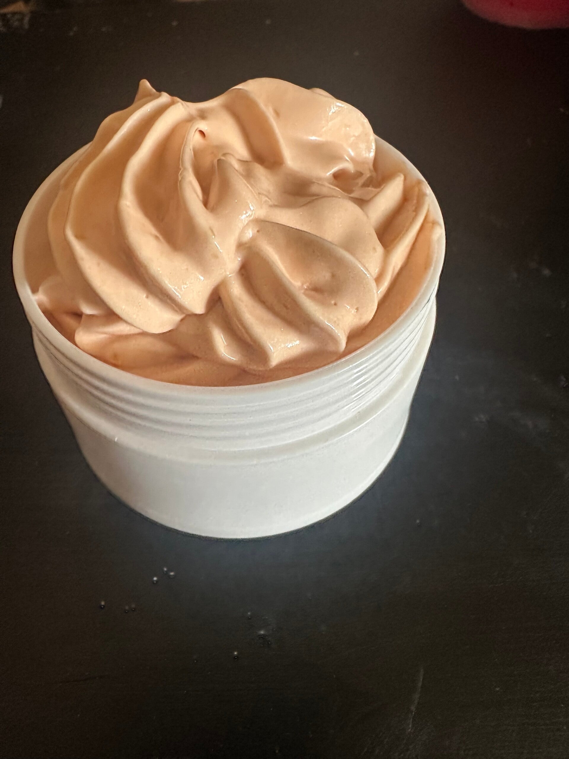 Body mousse in unicorn farts