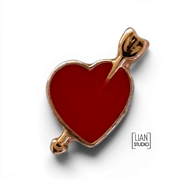 vintage pin rood hart goud pinback 1980s