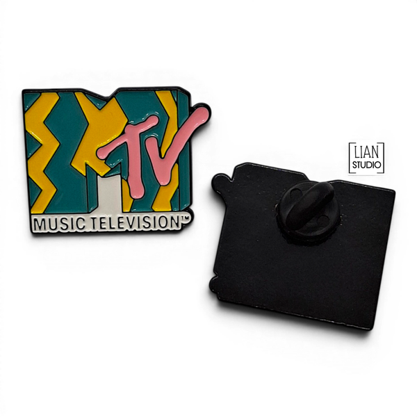 Music tv mellowyellow retro pin