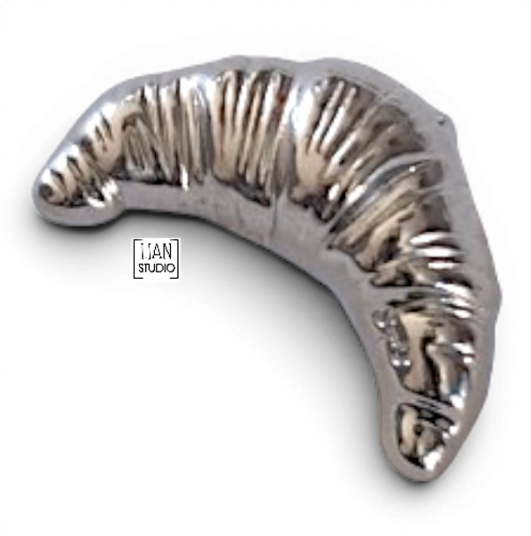 Croissant broche goud- en zilverkleurig – Franse pin sieraden