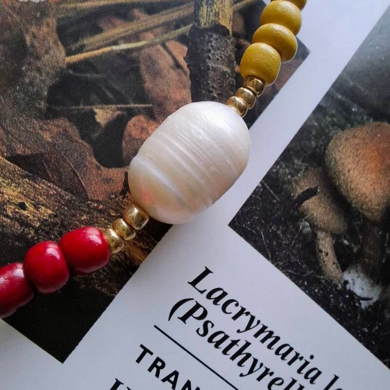 Halfies for my Dutchies  collectie: meet Halfie Cherry-Moss ketting met parel LIAN-Studio