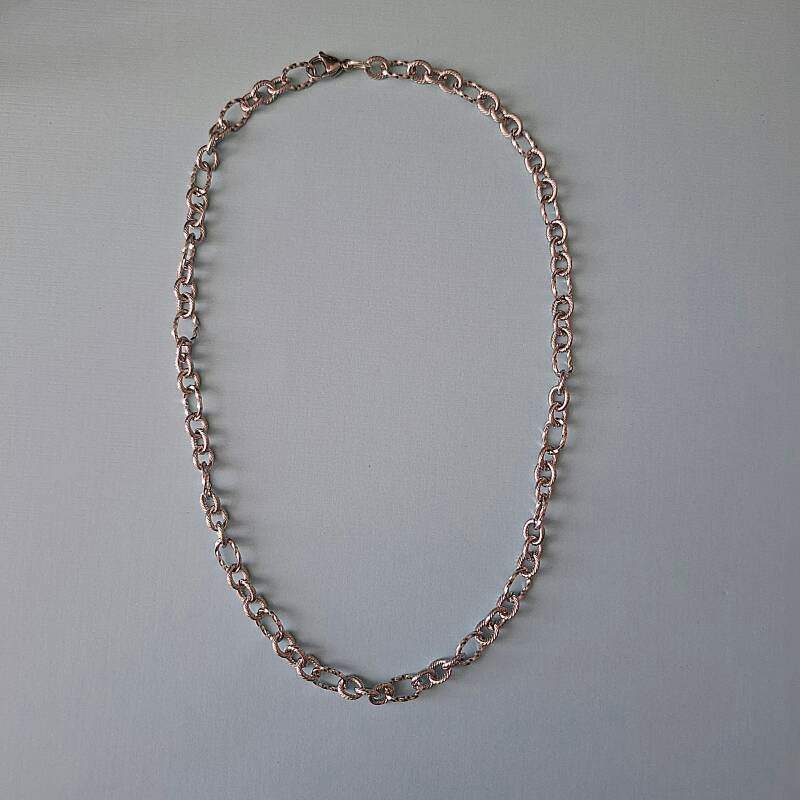 Combineer kettingen en bedels met elkaar voor jouw ultieme en unieke stijl