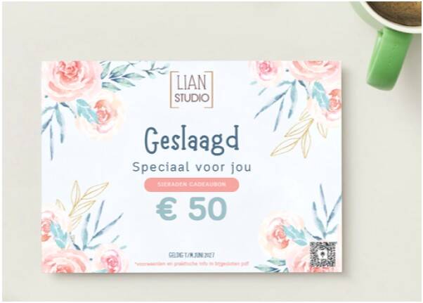 Digitale cadeaubon voor het zelf uitzoeken van nieuwe sieraden, nu met thema 'geslaagd' bij LIAN Studio.