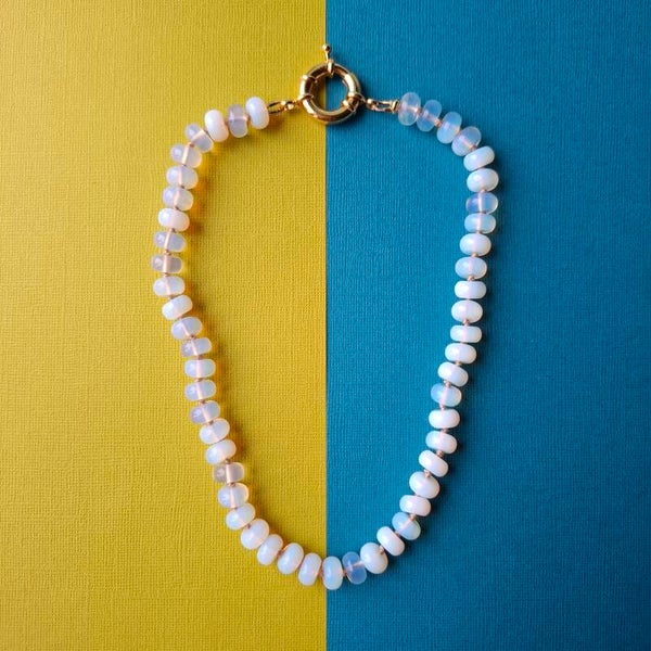 Wonderful Fable Fairies – geknoopte opaliet ketting