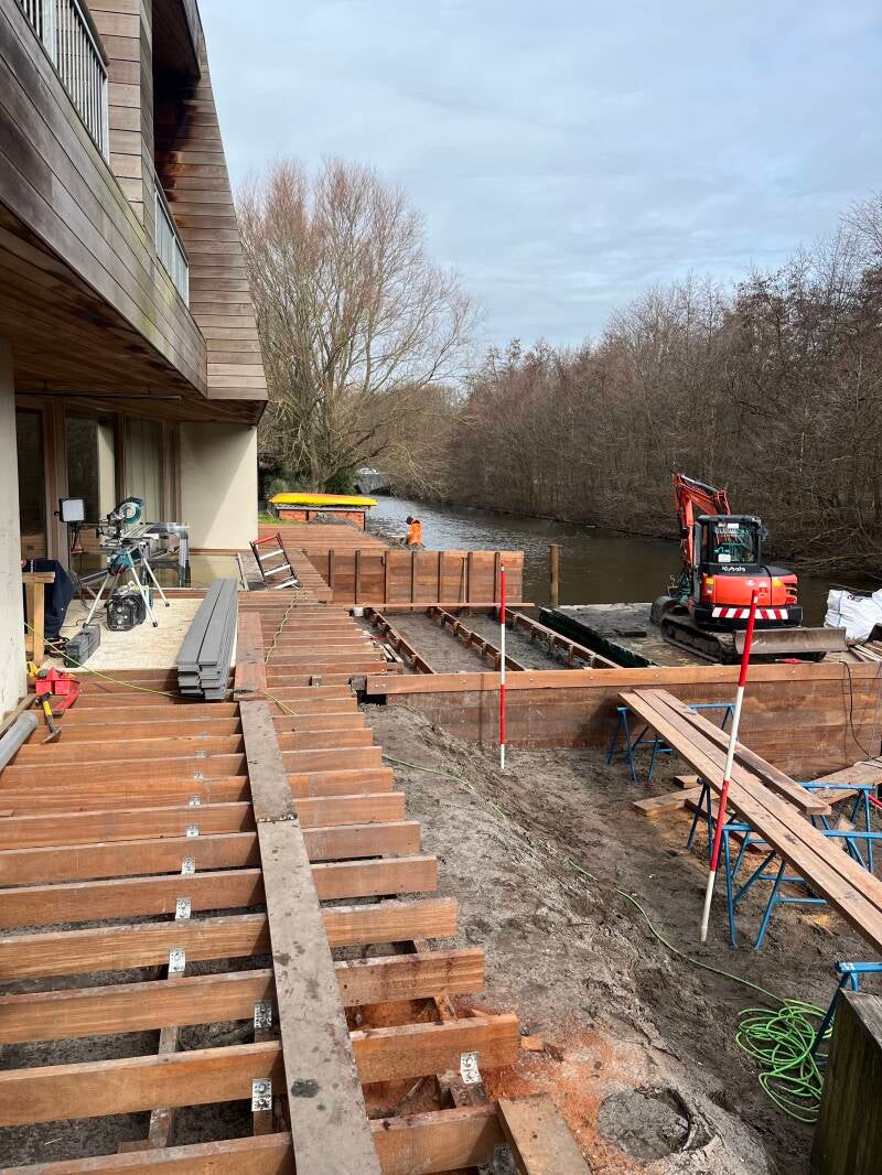 hardhouten balklaag regels voor composiet vlonder