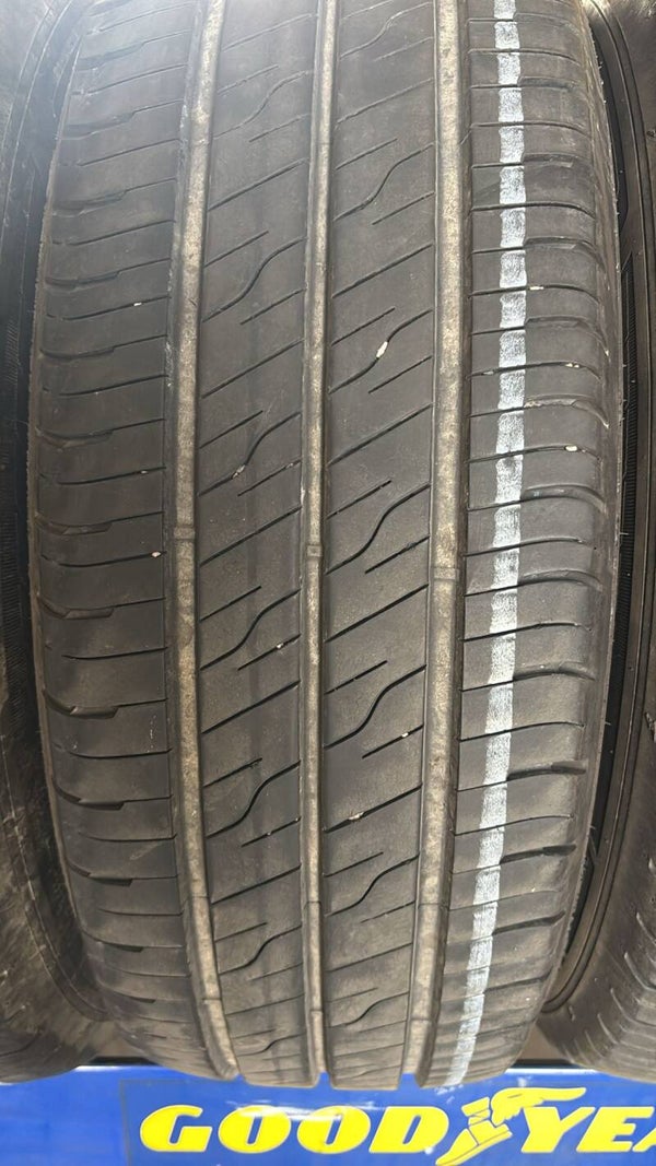 Gomme usate 215/65/16C Goodyear