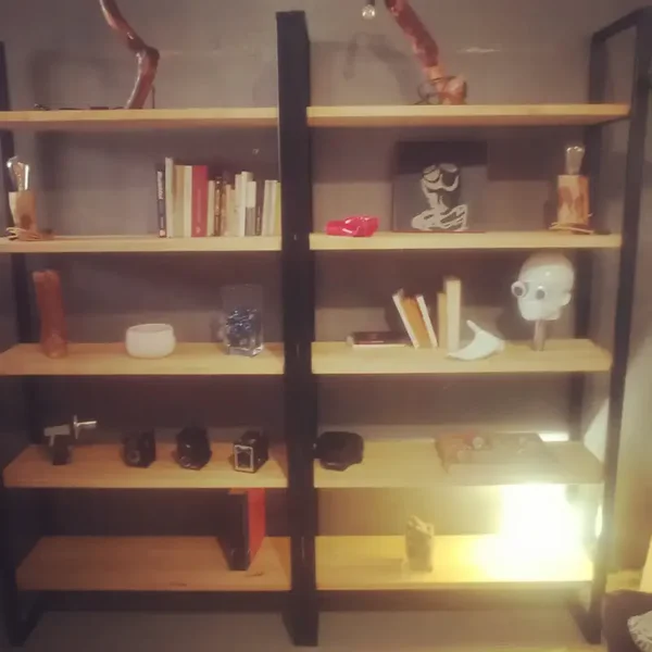 ESTANTERÍA CLÁSICA