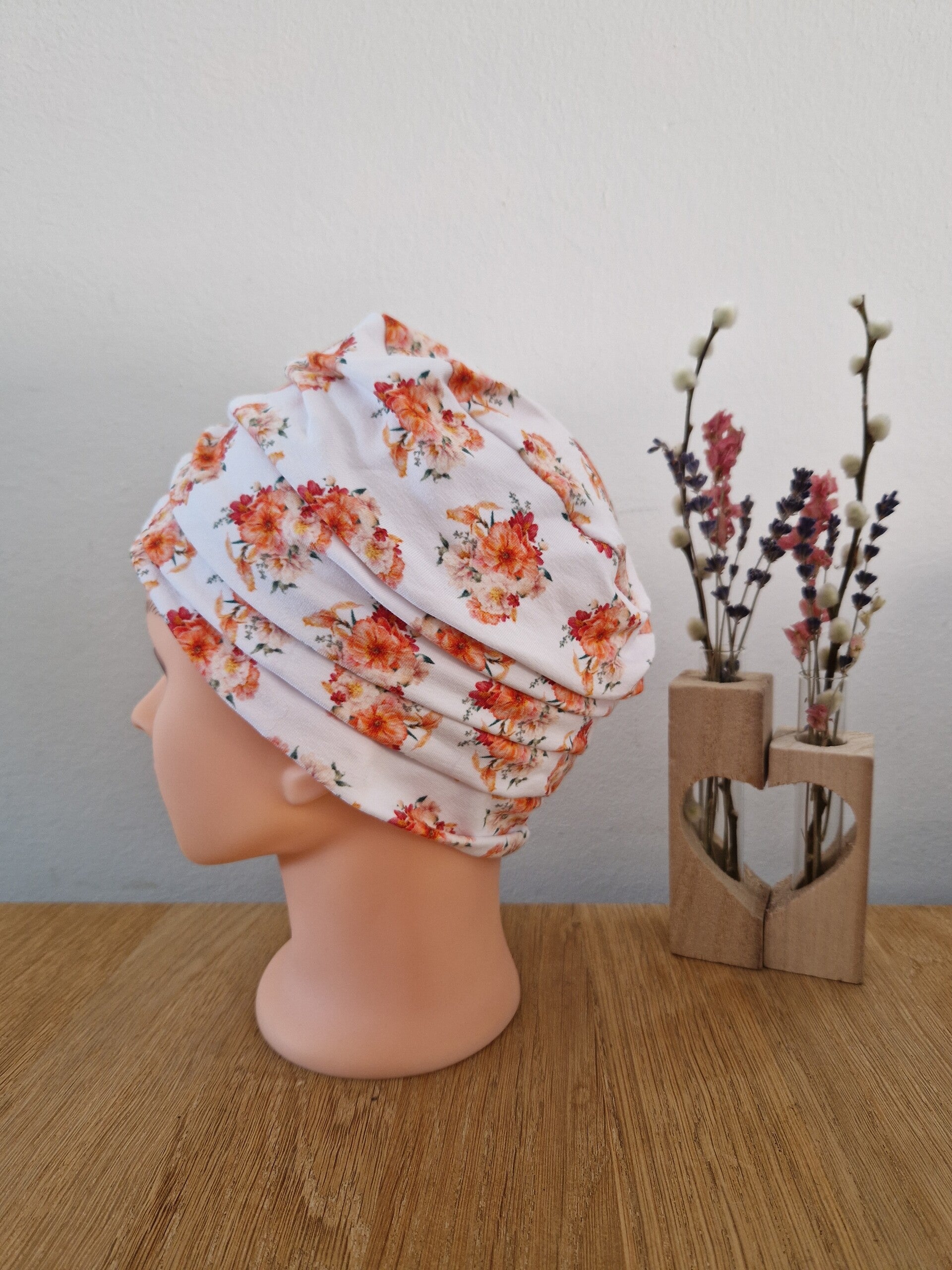 Plooimutsje bosje bloemen