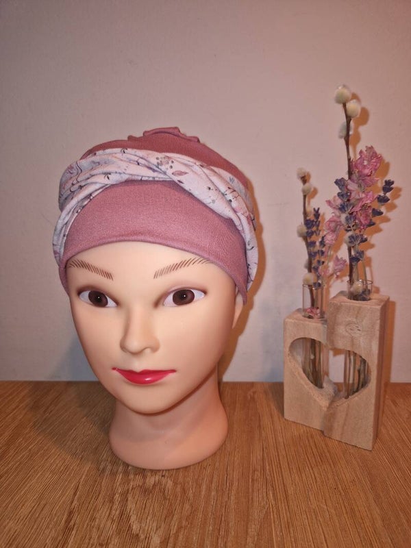 Knoopmutsje viscose roze