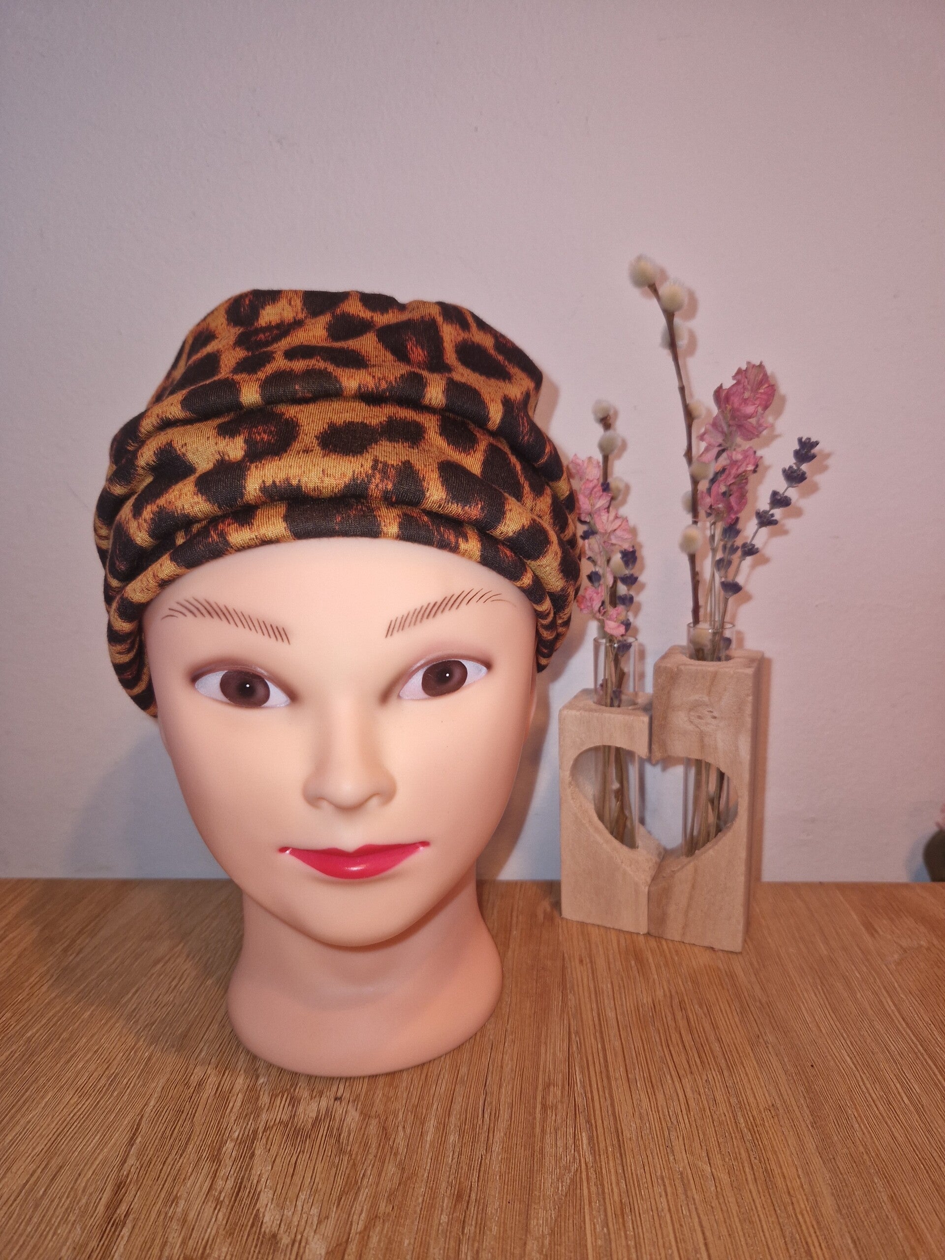 Plooimutsje viscose panter