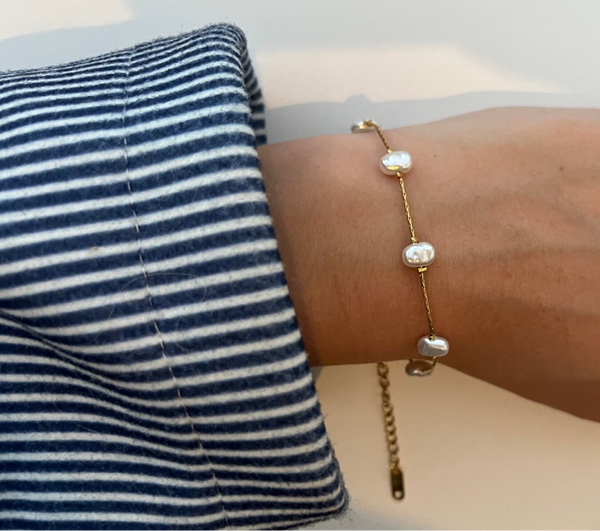 PEARL BRACELET