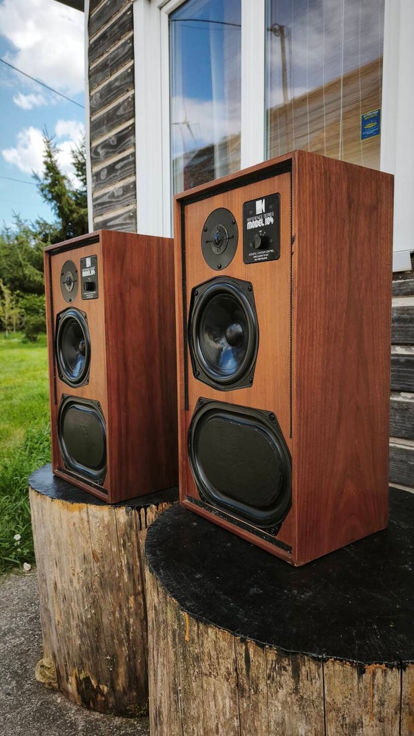 Superbes Kef Model 104