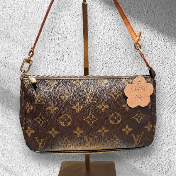 Louis Vuitton Pochette Accessoires