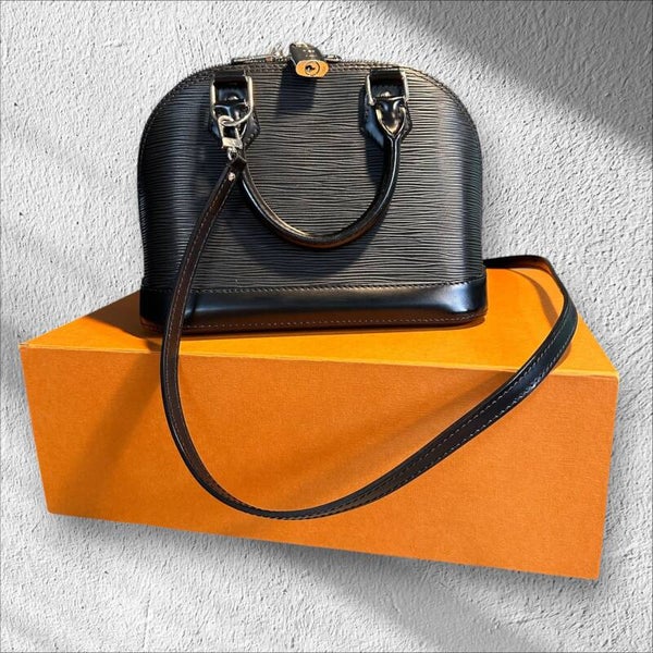 Louis Vuitton Alma BB Epi schwarz