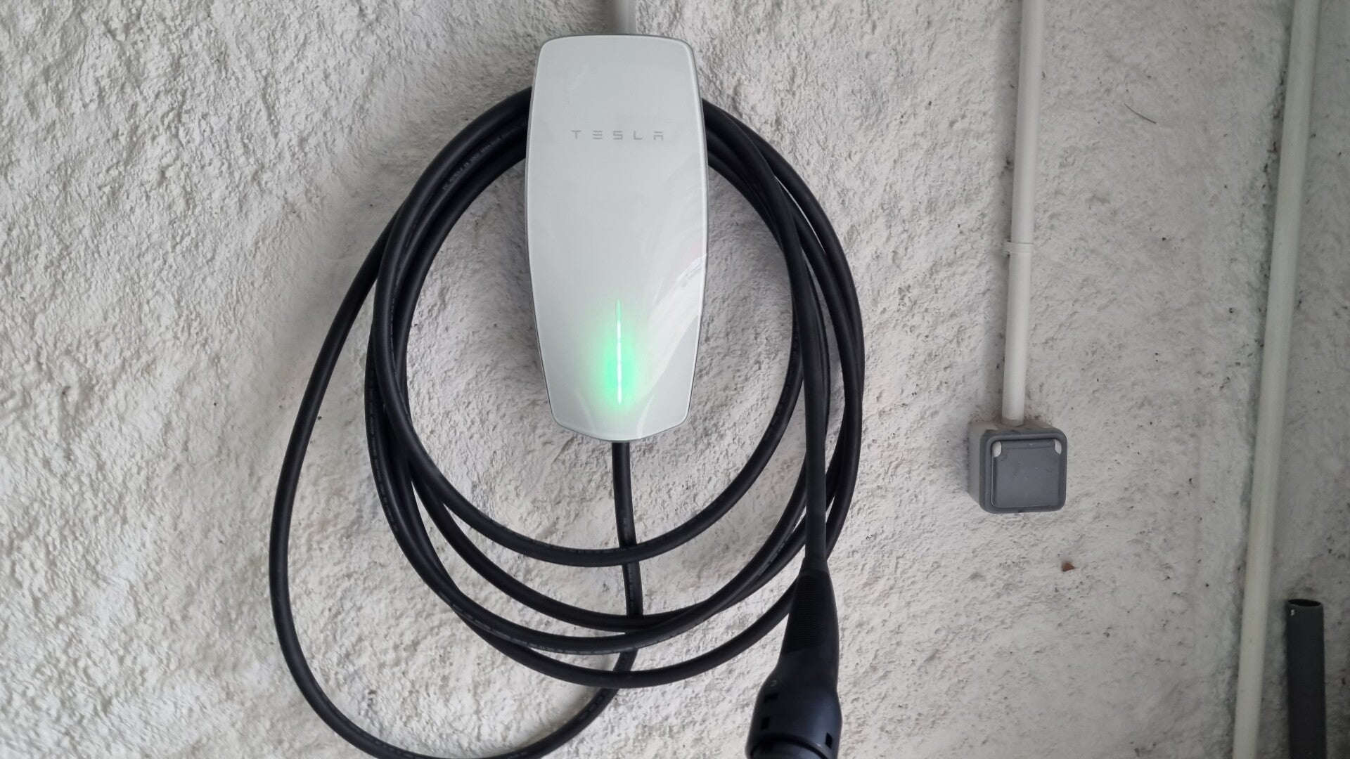 Installations de bornes de recharge et /ou wallbox
