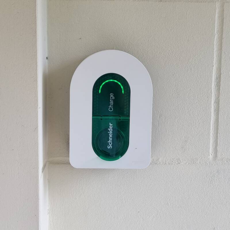 Installation borne de recharge schneider charge 22 KW
