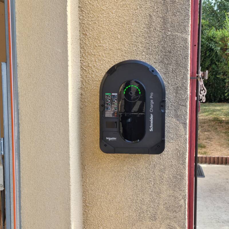 Installation borne de recharge à Bailleau-le-Pin 28120 Eure-Et-Loir