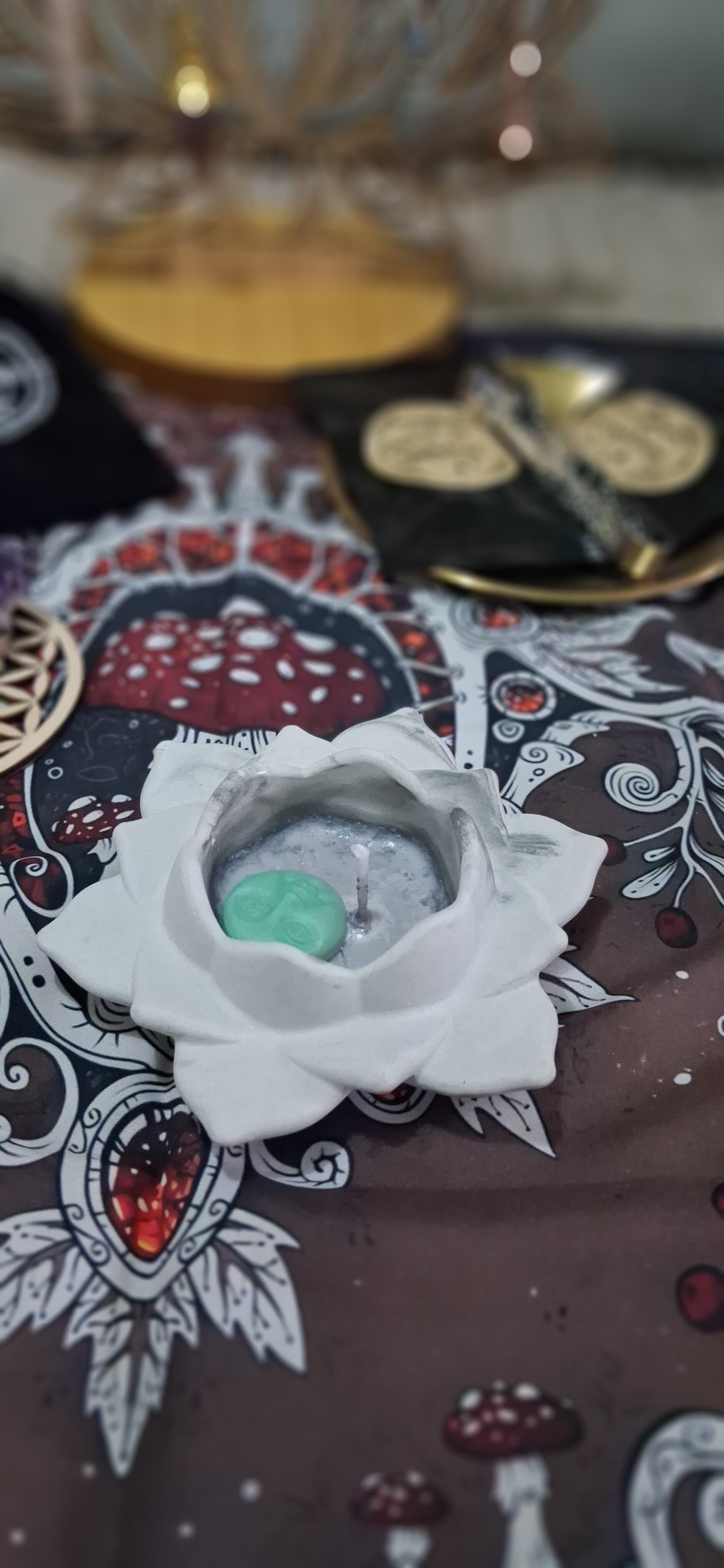 ​✨ Bougie Talisman « Éveil du Lotus » – Senteur Pâte d'Amande ✨