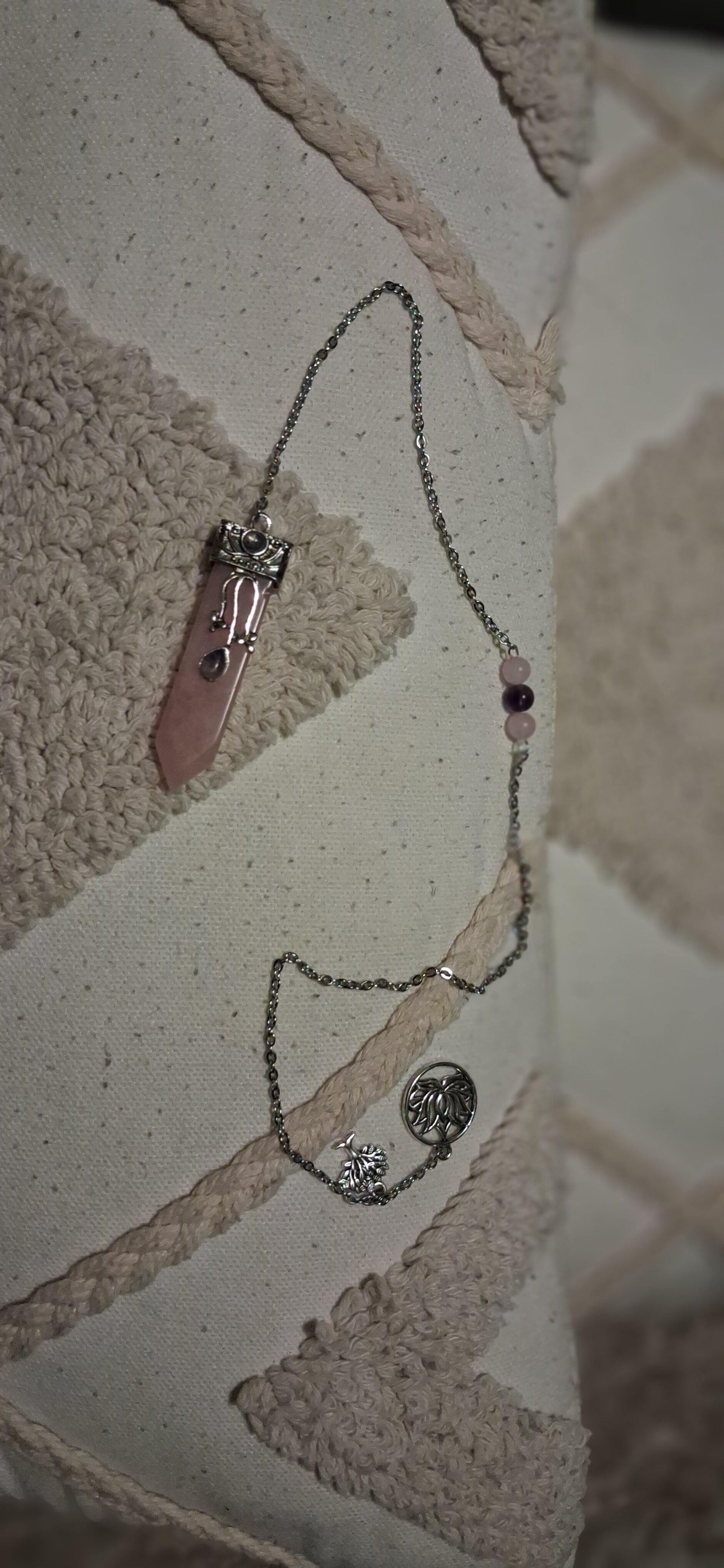 Pendule Quartz Rose "Amour & Arbre de Vie" - Paix et compassion