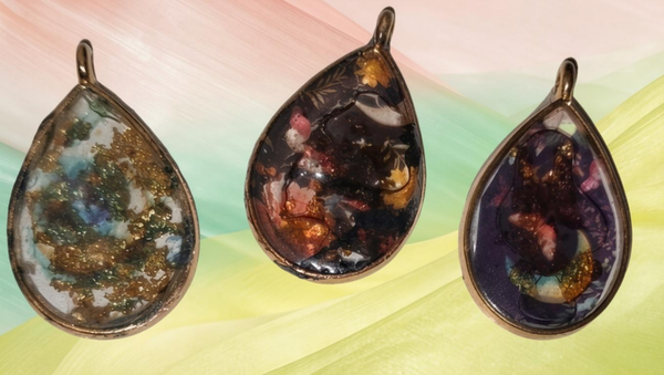 Pendentif goutte spirituelle
