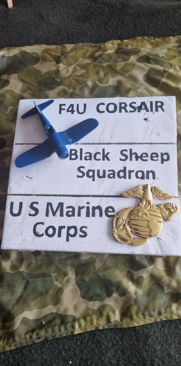 Panneau bois en l'honneur du fabuleux F4U CORSAIR