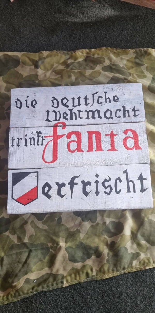Panneau bois allemand WW2  "FANTA"