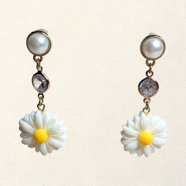 White Yellow Polymer Clay Daisies 0003