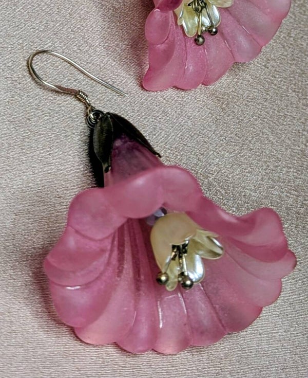 Pink Funnel dried Petal Flowers 0067