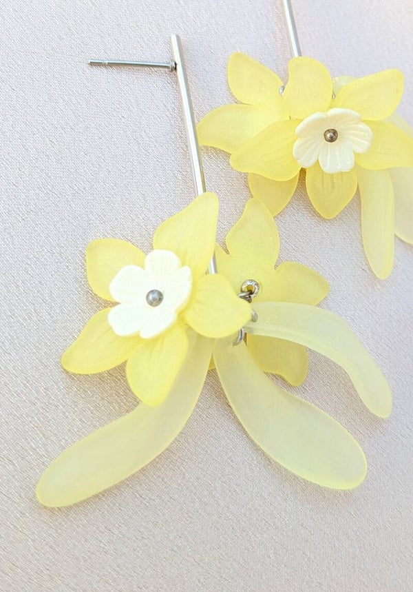Yellow Petals Flowers 0070