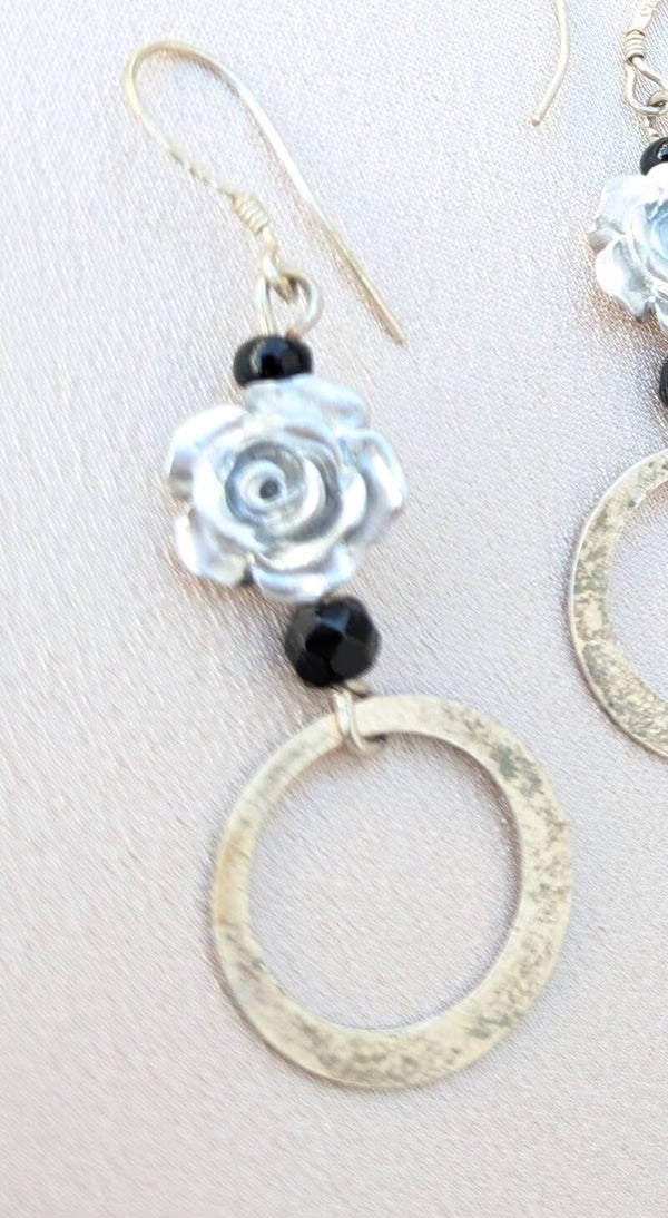 Gray Daisies, 925 Silver Hooks 0043