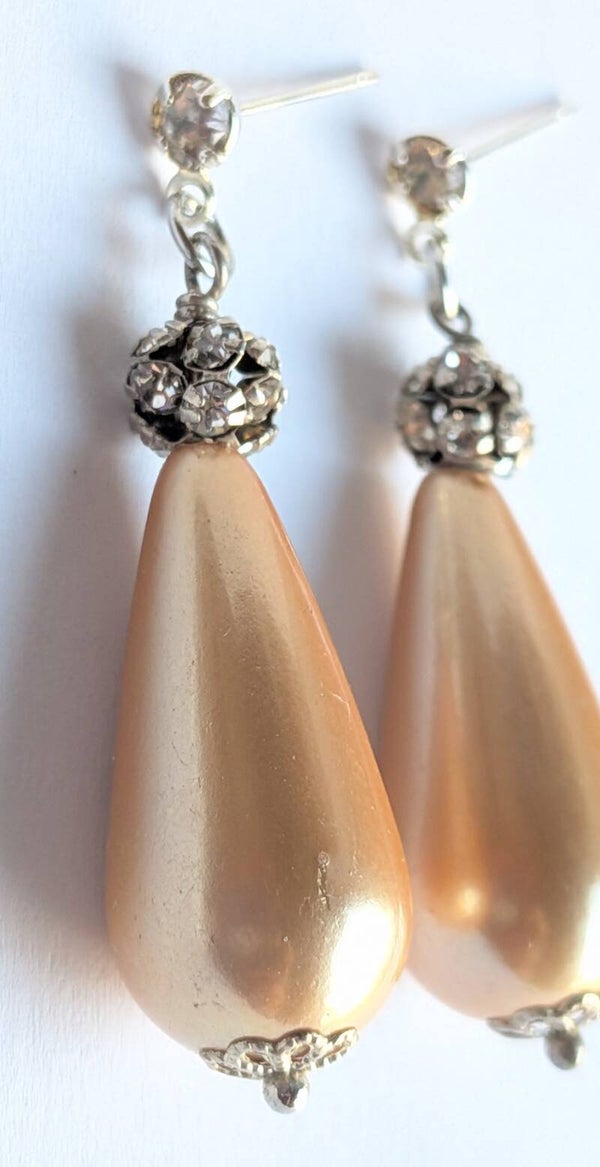 Brown Pearl Drops 0083