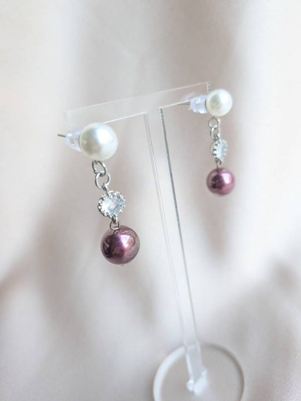 White Coloured Round Pearl 0121