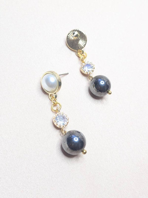 Coloured White Blue Round Pearl Crystal 0146