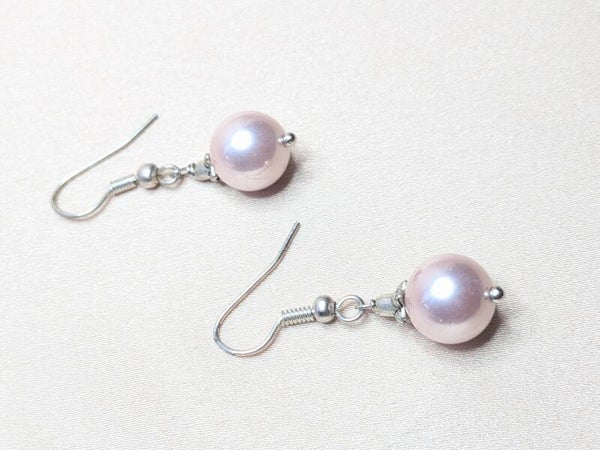 Light Coloured Round Pearl 0154