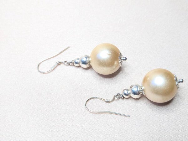 Cream Round Pearl 0177