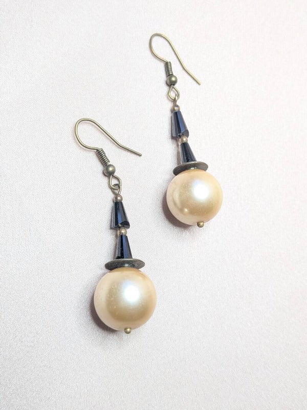 Cream Round Pearl Drop 0178