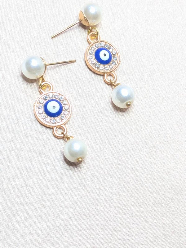 Double White Round Coloured Pearls, Eye Of Fatima 0199