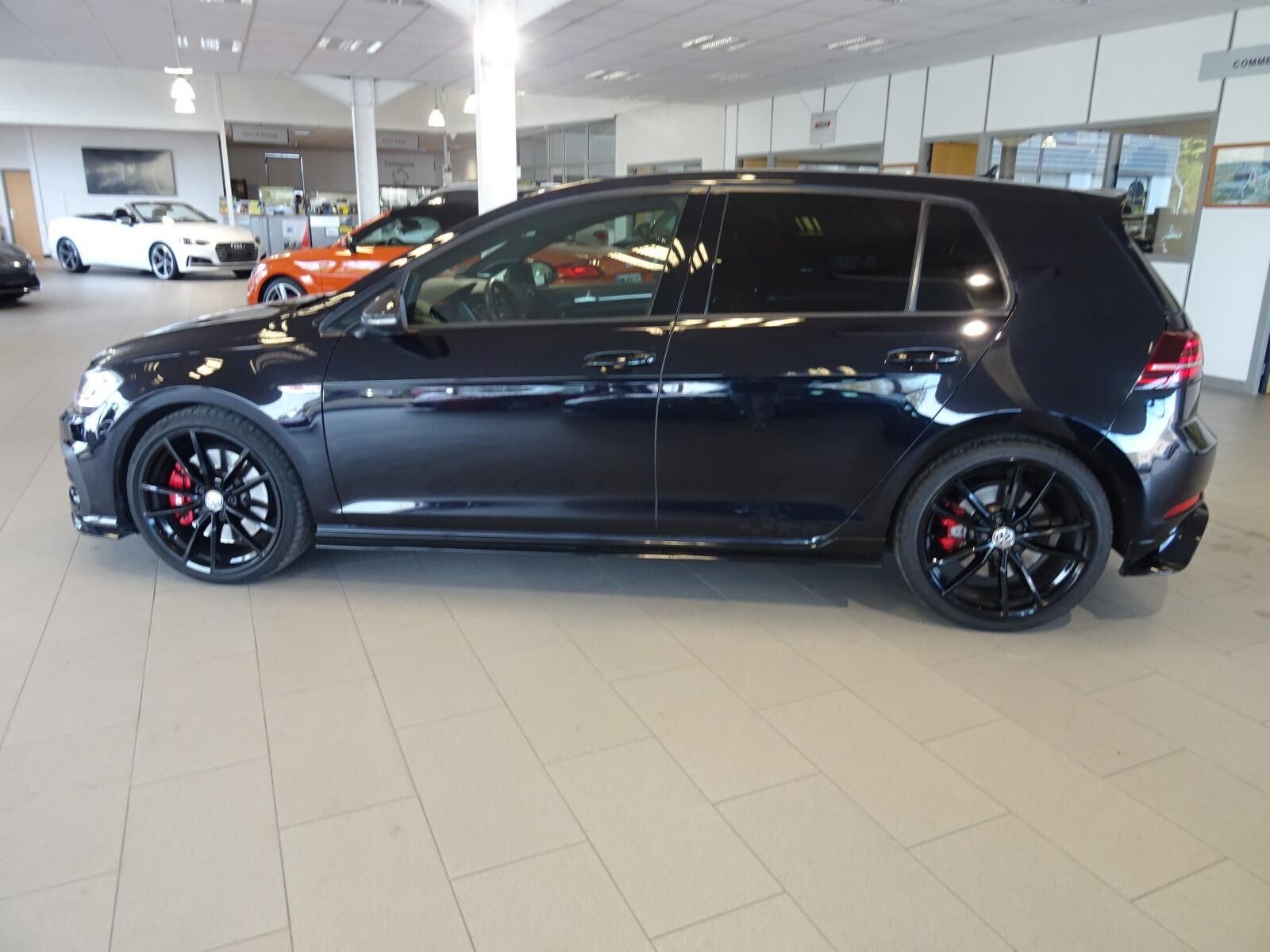 VOLKSWAGEN GOLF GTI TCR 2.0l TSI 290 DSG