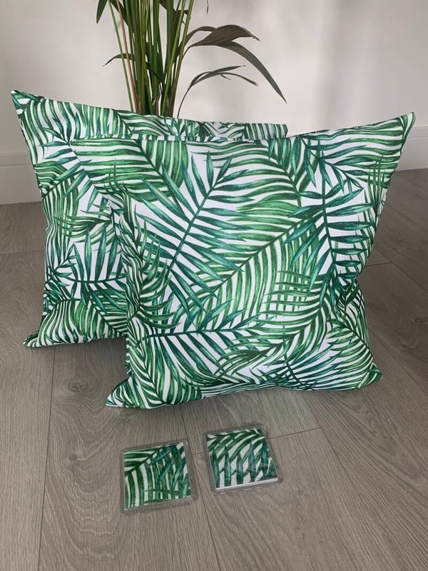 ⭐️ BUNDLE DEAL ⭐️ 2 Outdoor Cushion Covers & 2 Matching Costers