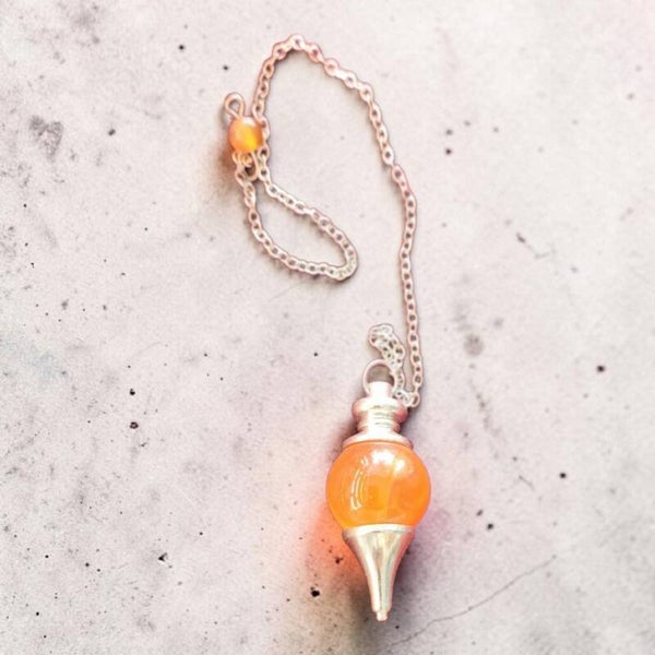 pendule  en cornaline