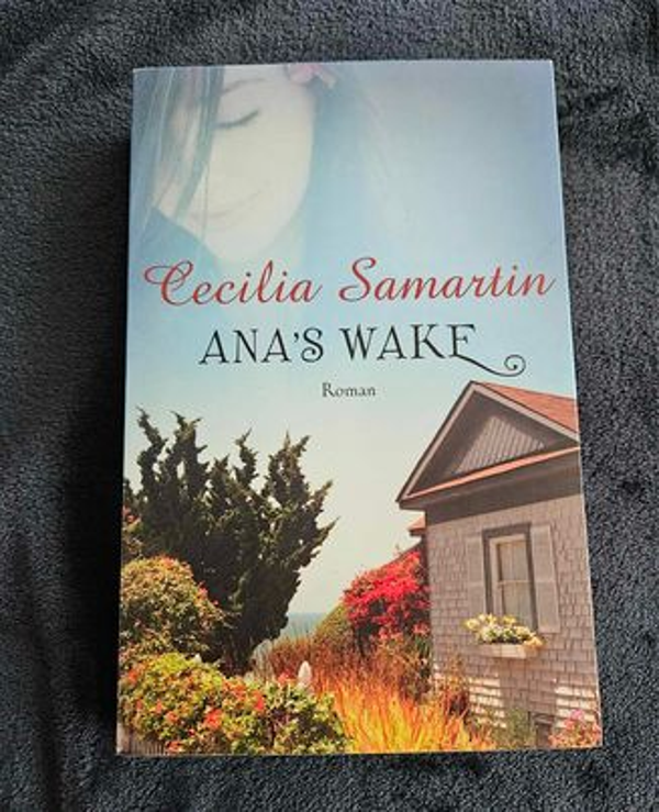 Cecilia Samartin - Ana's wake