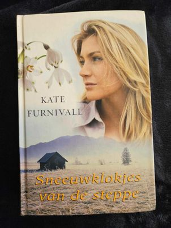 Kate Furnivall - Sneeuwklokjes van de steppe