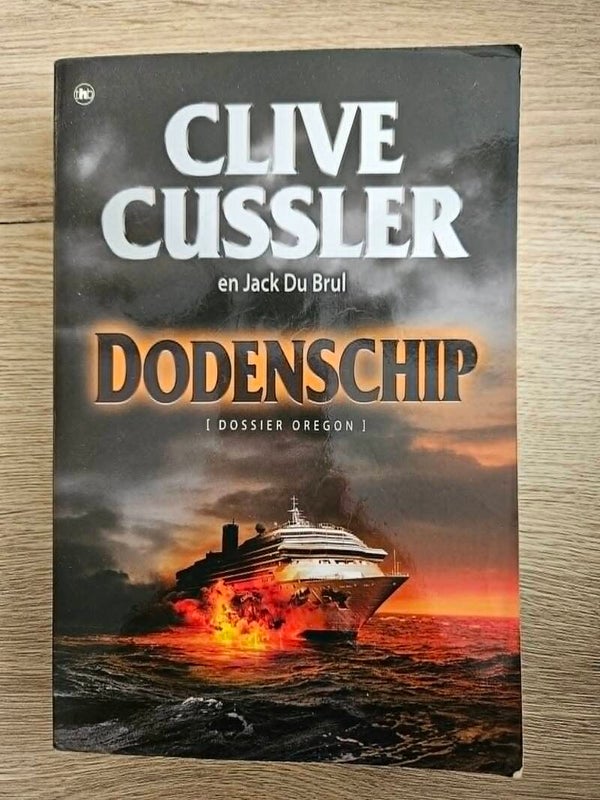 Clive Cussler - Dodenschip