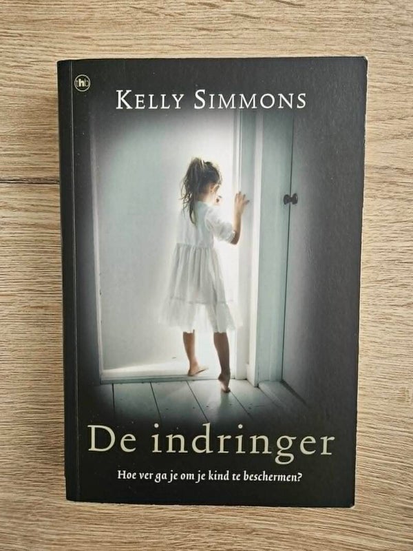 Kelly Simmons - De indringer