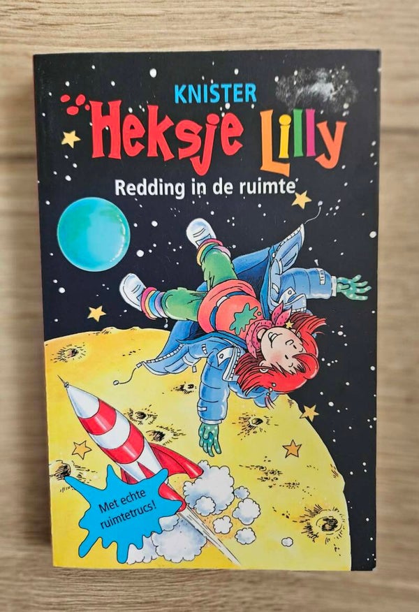 Knister - Heksje Lilly Redding in de ruimte