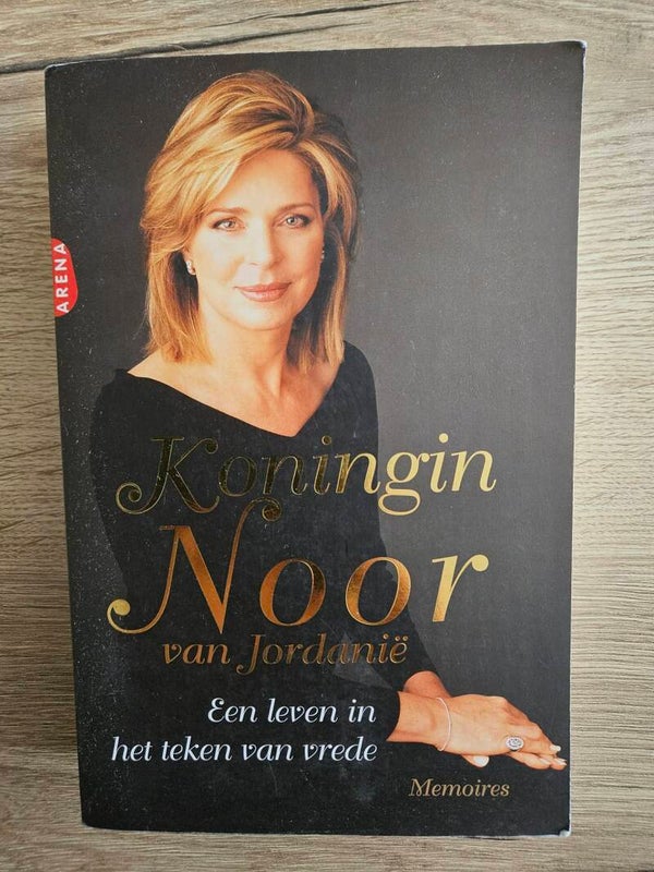 Koningin Noor van Jordanie, Een leven in het teken van vrede